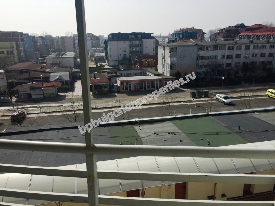 Мебелиран двуспален апартамент за продажба в центъра на курорта Слънчев Бряг