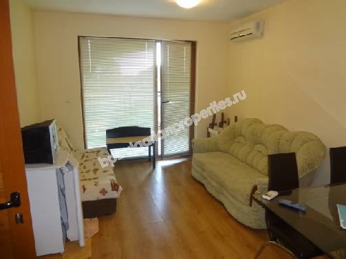 Двустаен мебелиран апартамент за продажба в курорта Слънчев Бряг