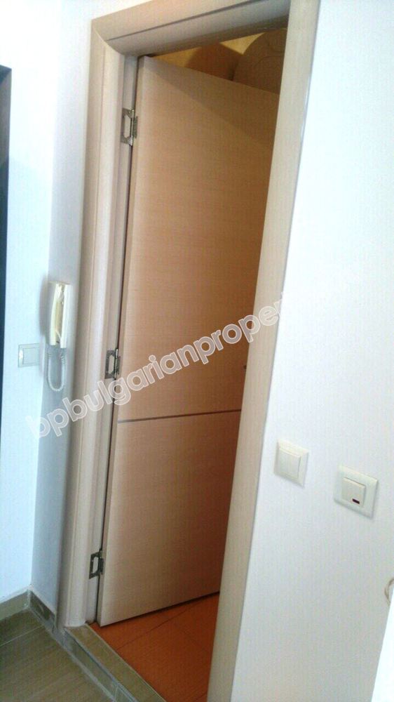 Ново студио за продажба в жилищна сграда в близост до плажа в Поморие