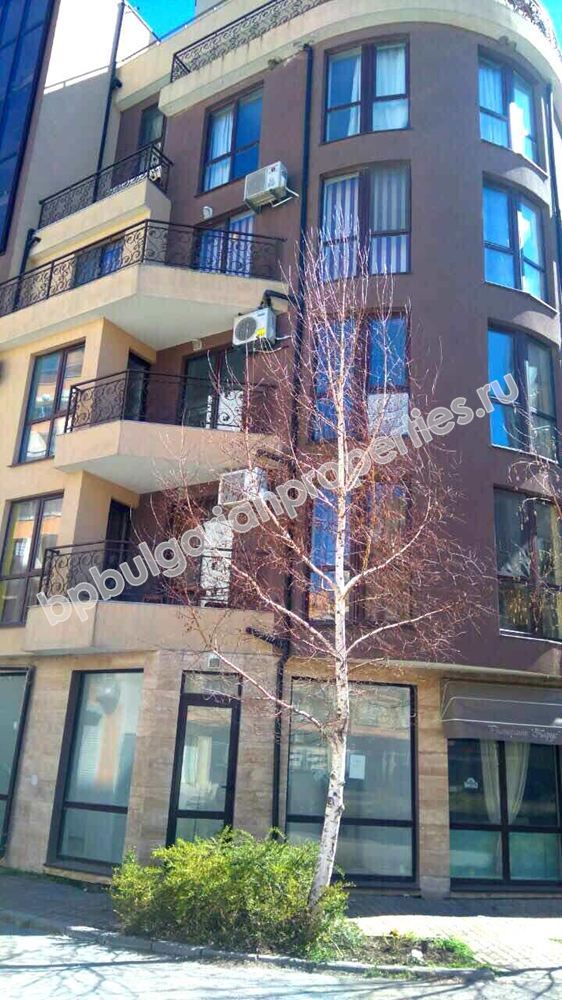 Ново студио за продажба в жилищна сграда в близост до плажа в Поморие