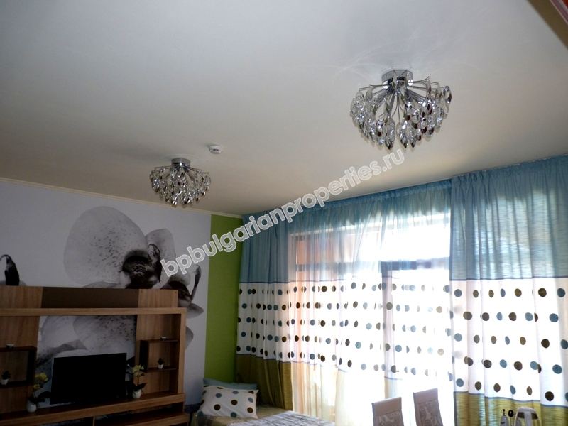 Просторно мебелирано студио близо до плажа в курорта Слънчев Бряг