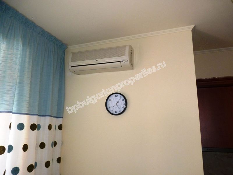 Просторно мебелирано студио близо до плажа в курорта Слънчев Бряг