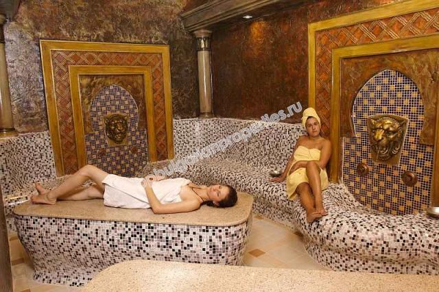 Мебелиран двустаен апартамент за продажба до плажа в курорта Слънчев Бряг