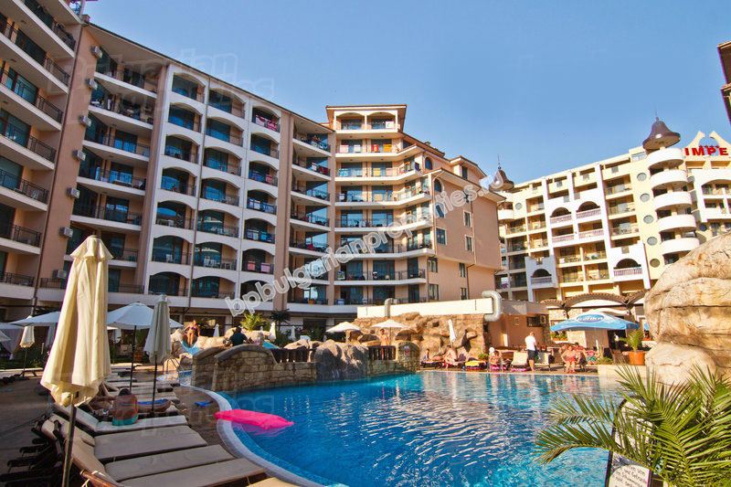 Мебелиран двустаен апартамент за продажба до плажа в курорта Слънчев Бряг