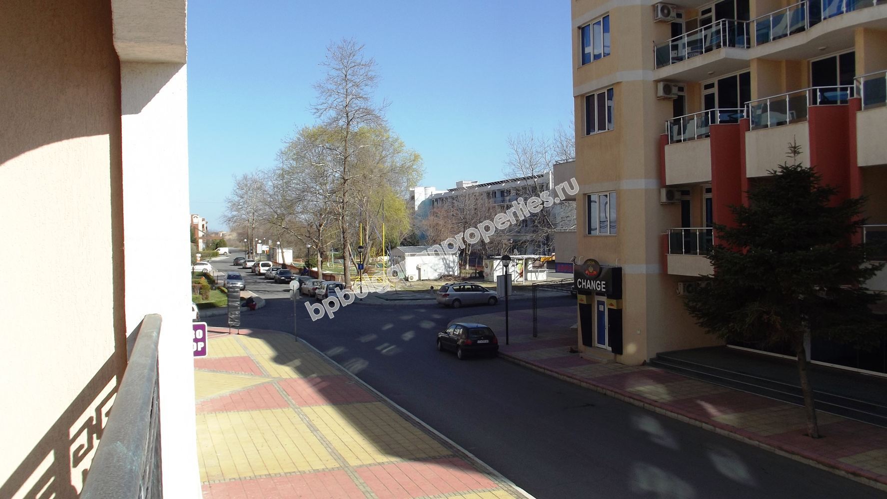 Мебелиран двустаен апартамент за продажба до плажа в курорта Слънчев Бряг