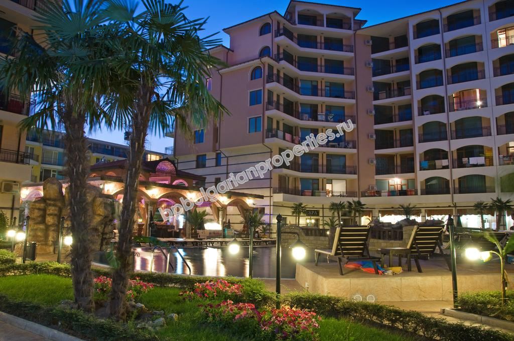 Мебелиран двустаен апартамент за продажба до плажа в курорта Слънчев Бряг