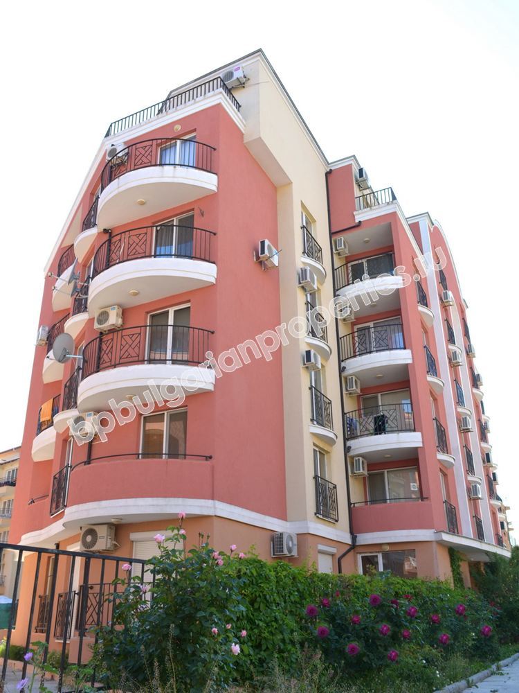 Нов двустаен апартамент без годишна такса поддръжка за продажба в Слънчев Бряг