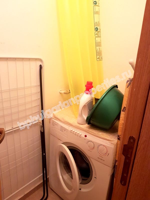 Просторно мебелирано студио близо до плажа за продажба в Слънчев Бряг