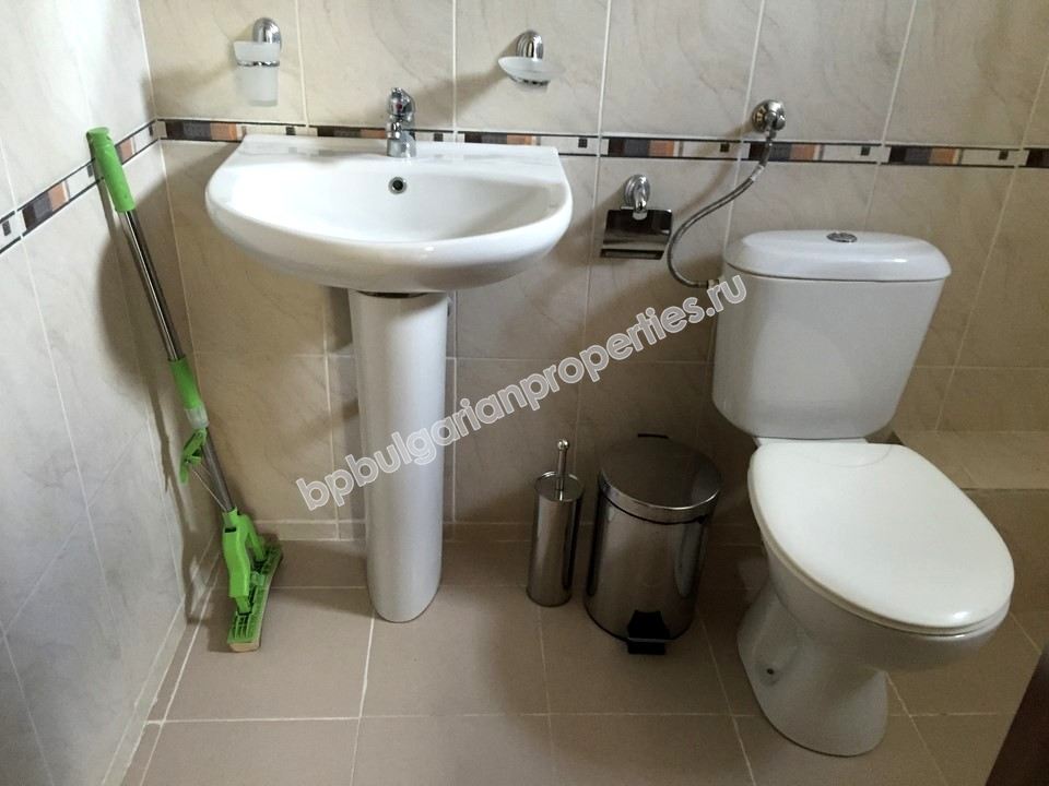 Мебелирано студио за продажба в красив комплекс в курорта Свети Влас