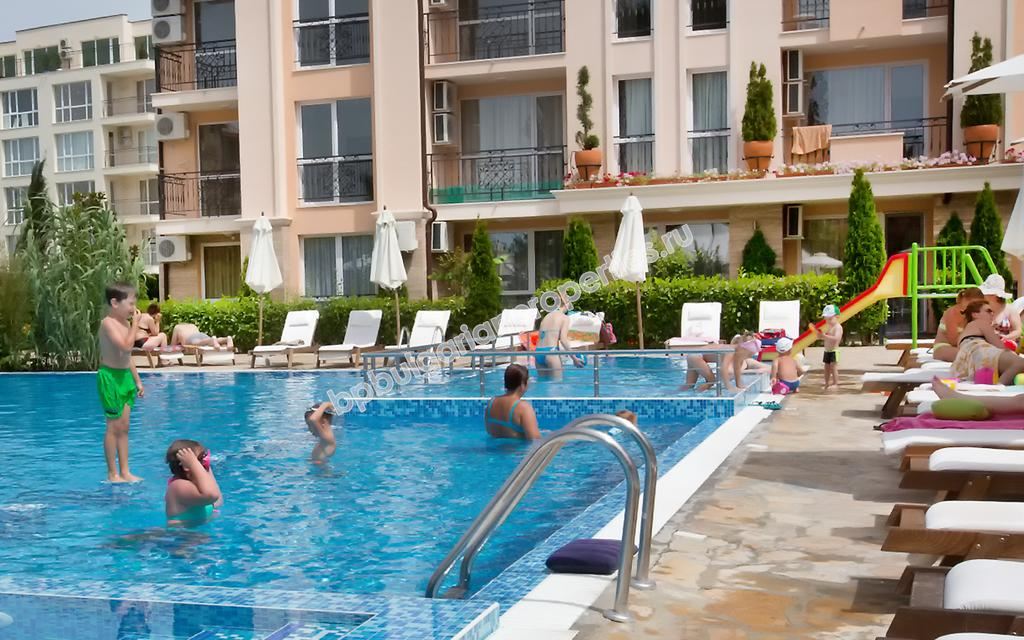 Мебелирано студио за продажба близо до плажа в курорта Слънчев Бряг