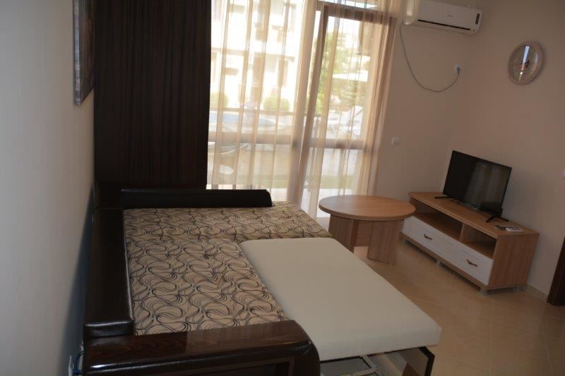 Директно от строителя - обзаведен апартамент в жилищен комплекс близо до морето