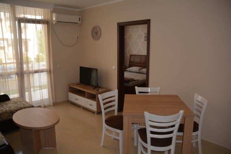 Директно от строителя - обзаведен апартамент в жилищен комплекс близо до морето