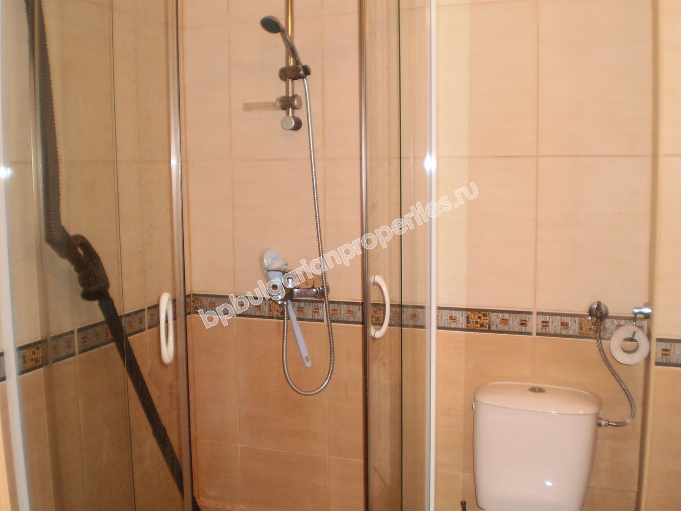 Обзаведено студио за продажба в затворен комплекс в центъра на Слънчев Бряг