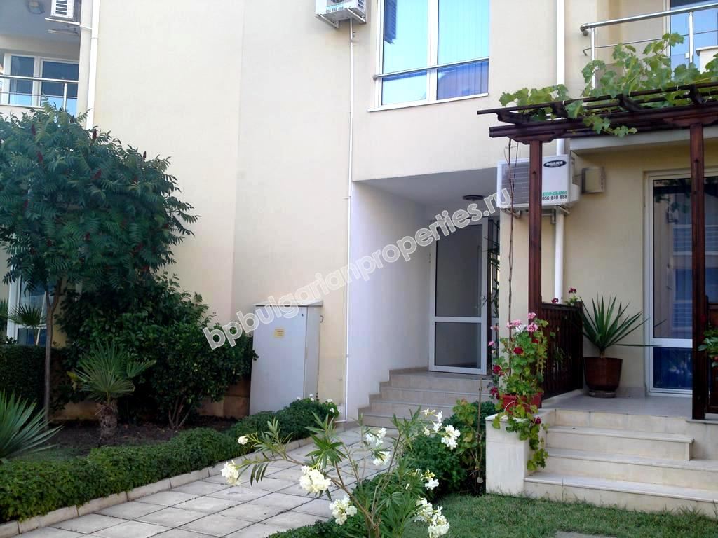 Мебелиран двустаен апартамент близо до морето за продажба в Свети Влас