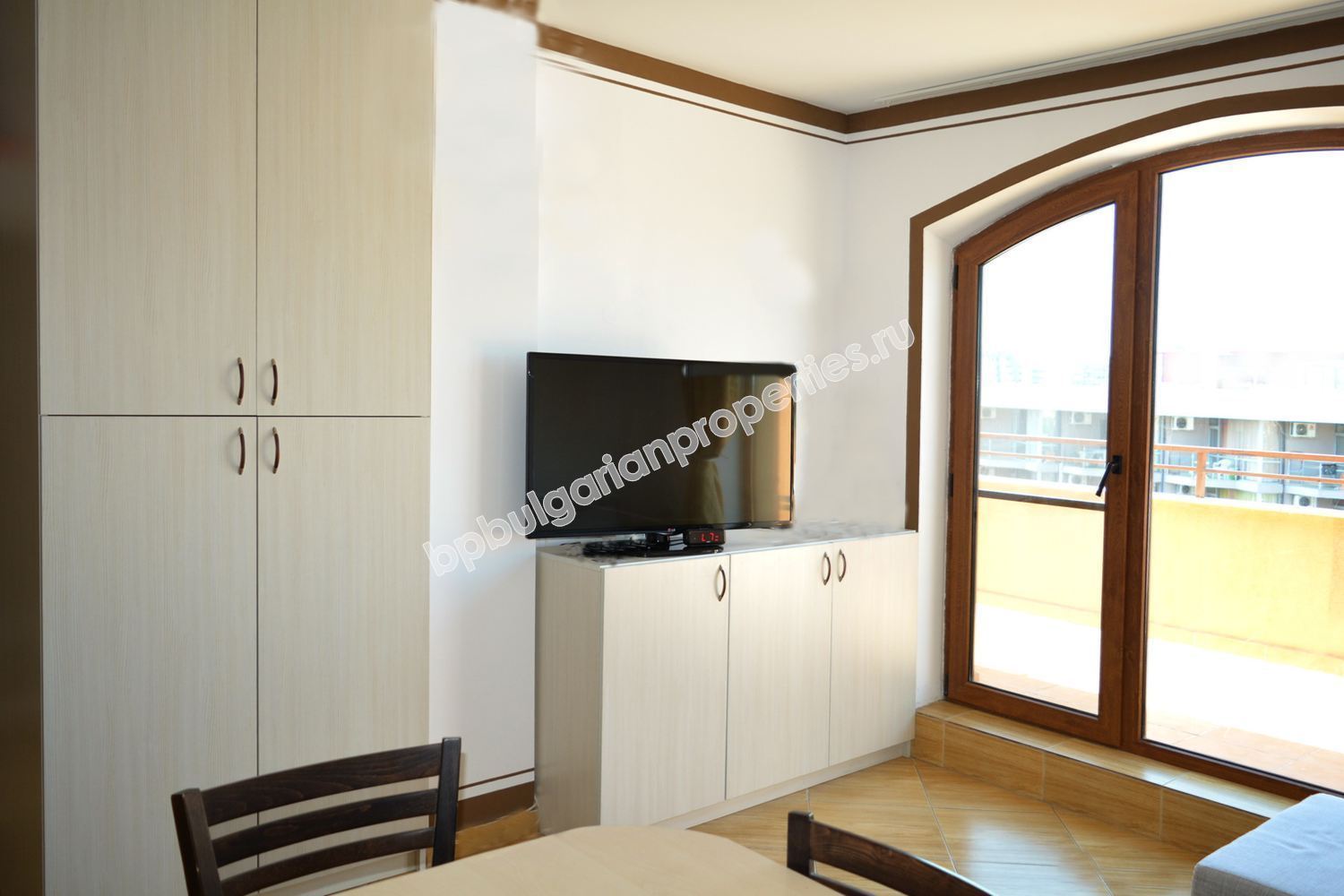 Мебелиран едноспален апартамент за продажба в курорта Слънчев Бряг