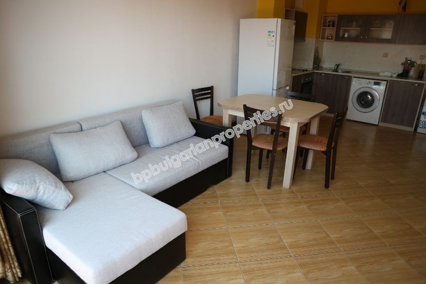 Мебелиран едноспален апартамент за продажба в курорта Слънчев Бряг