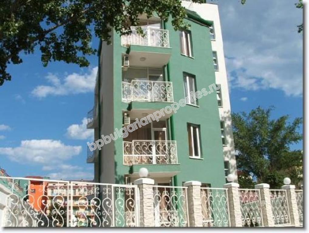 Евтин двустаен апартамент в комуникативен район на Слънчев Бряг