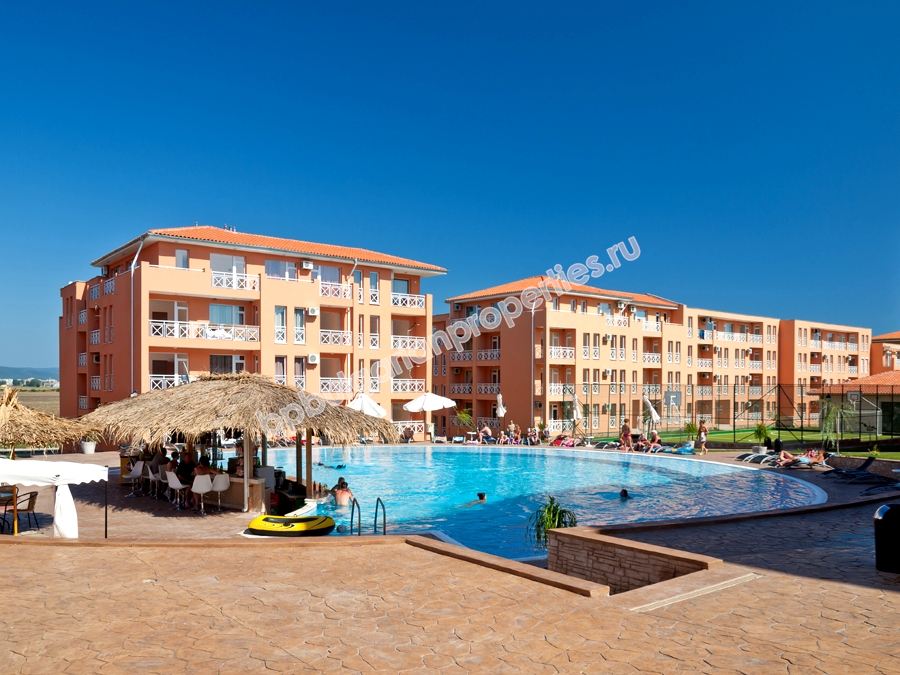 Мебелирано студио за продажба в комплекс в курорта Слънчев Бряг