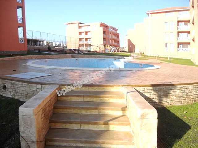 Мебелирано студио за продажба в комплекс в курорта Слънчев Бряг