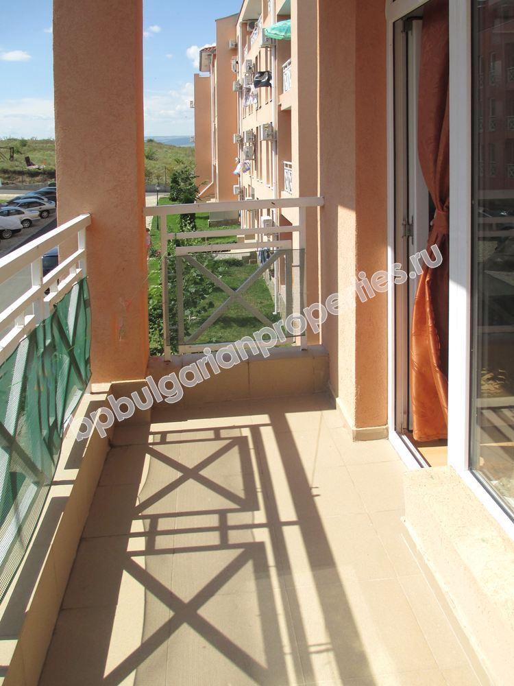 Мебелирано студио за продажба в комплекс в курорта Слънчев Бряг