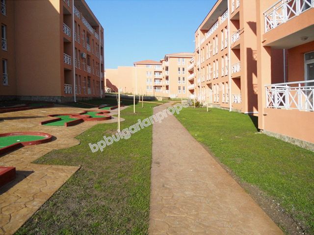 Мебелирано студио за продажба в комплекс в курорта Слънчев Бряг