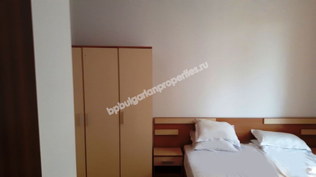 За продажба двуспален мебелиран апартамент в курорта Слънчев Бряг