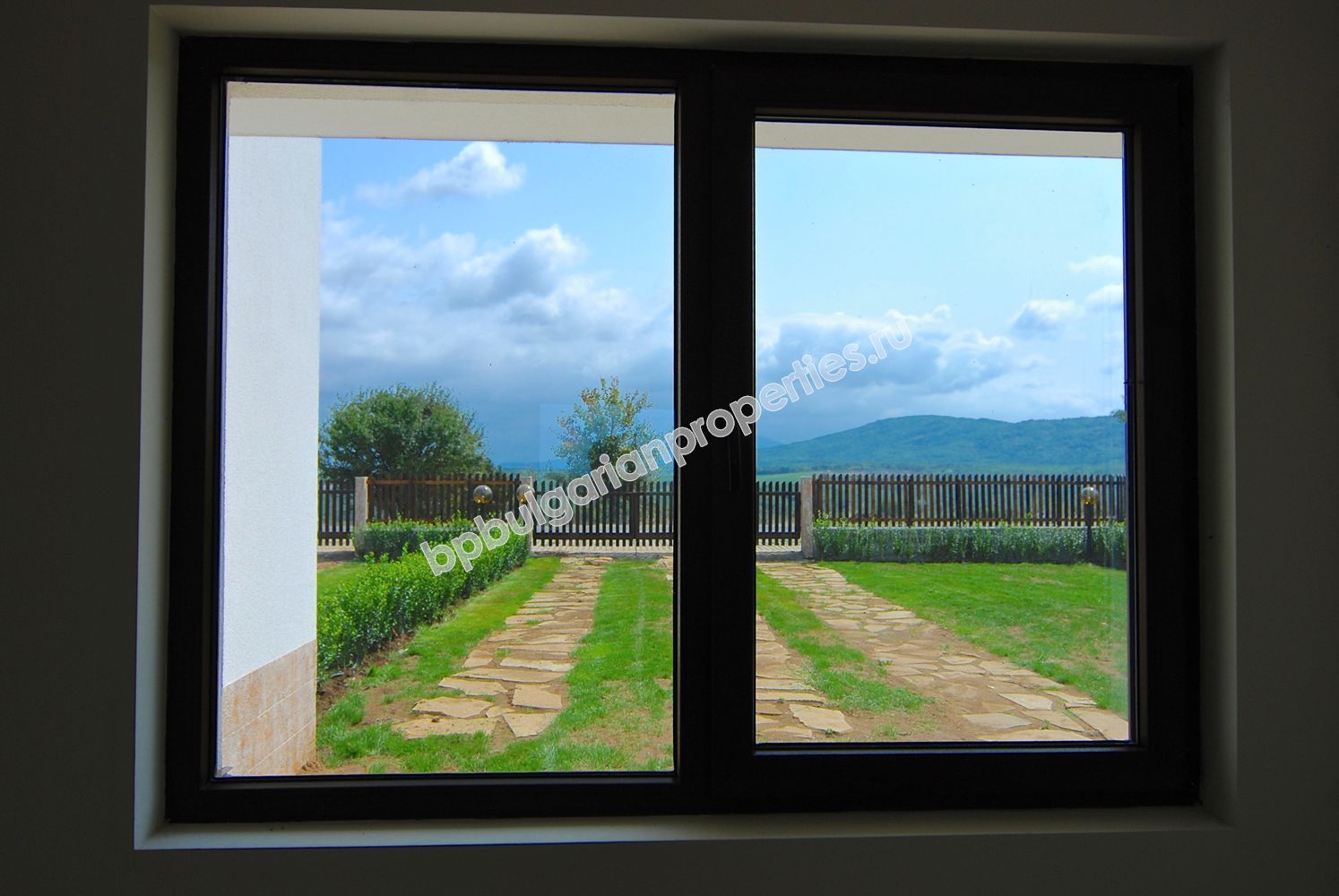 Луксозни къщи тип таунхаус за продаване близо до морето в Лозенец