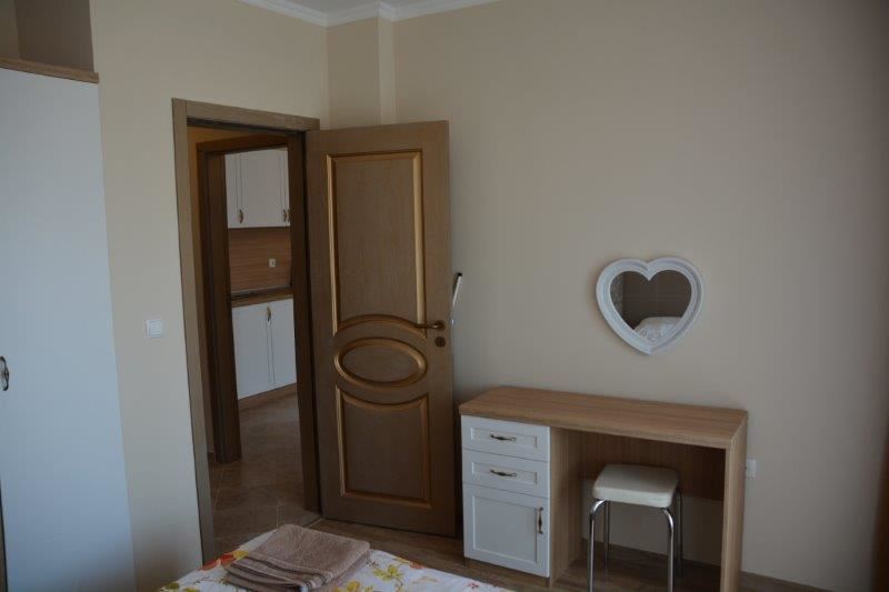 Директно от строителя! Луксозно обзаведен двустаен апартамент близо до морето в Равда