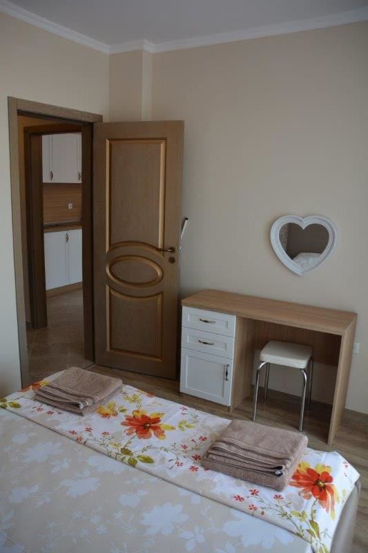 Директно от строителя! Луксозно обзаведен двустаен апартамент близо до морето в Равда