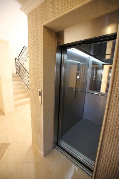 Директно от строителя! Луксозно обзаведен двустаен апартамент близо до морето в Равда