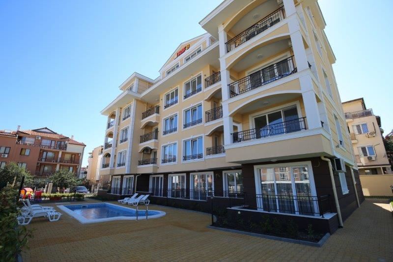 Директно от строителя! Луксозно обзаведен двустаен апартамент близо до морето в Равда