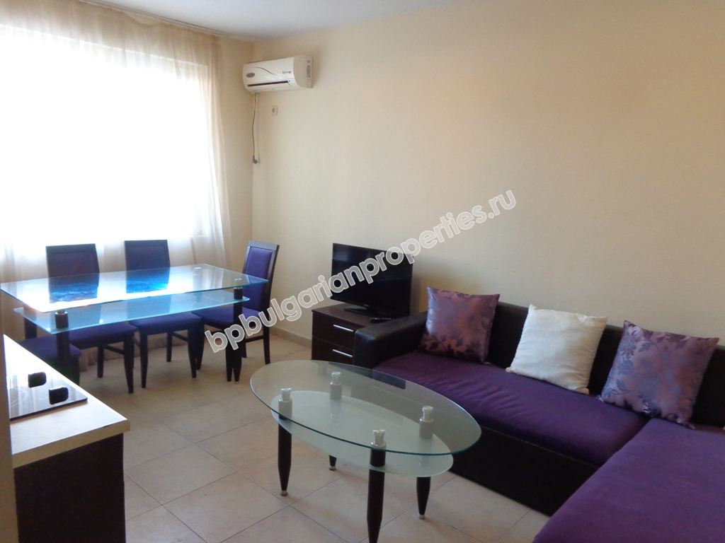 Мебелиран двуспален апартамент за продажба близо до плажа в курорта Слънчев Бряг