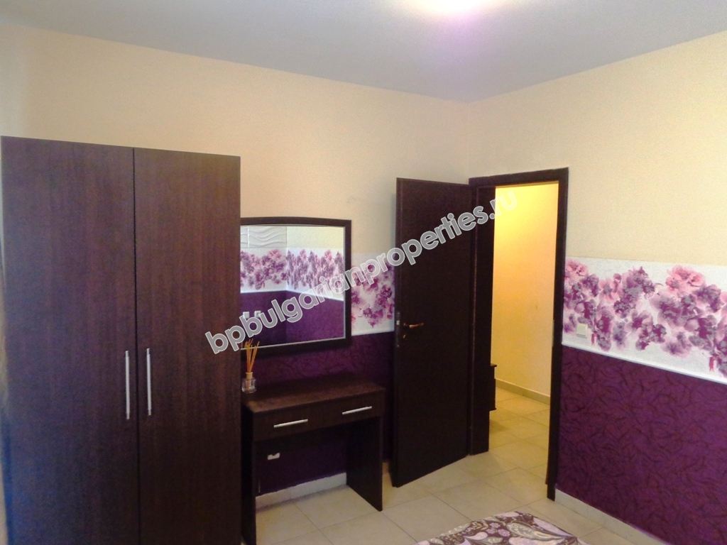 Мебелиран двуспален апартамент за продажба близо до плажа в курорта Слънчев Бряг