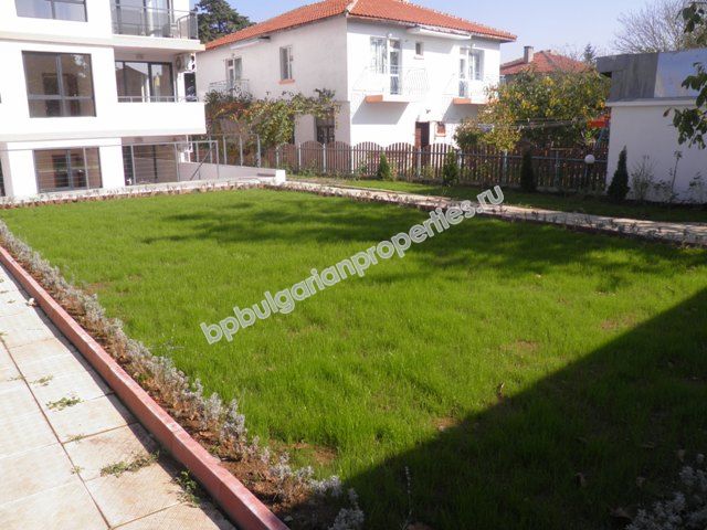 Луксозни апартаменти за продажба в курорта Лозенец