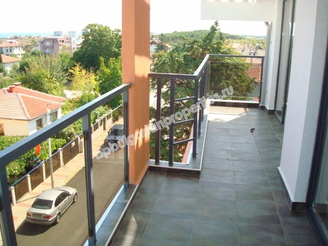 Луксозни апартаменти за продажба в курорта Лозенец