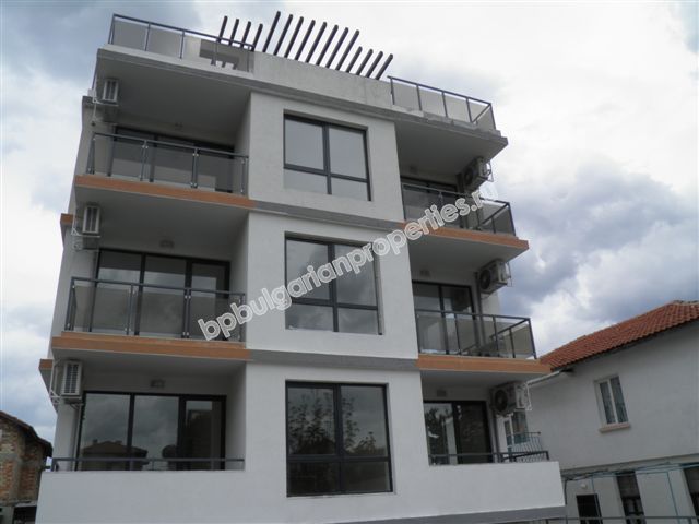 Луксозни апартаменти за продажба в курорта Лозенец