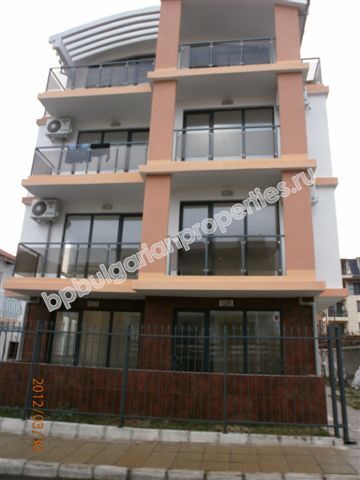 Луксозни апартаменти за продажба в курорта Лозенец