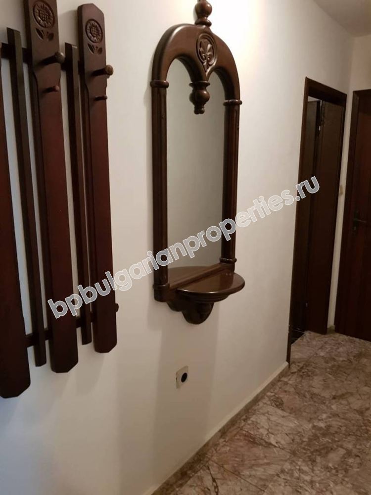 Мебелиран едноспален апартамент за продажба близо до плажа в Несебър