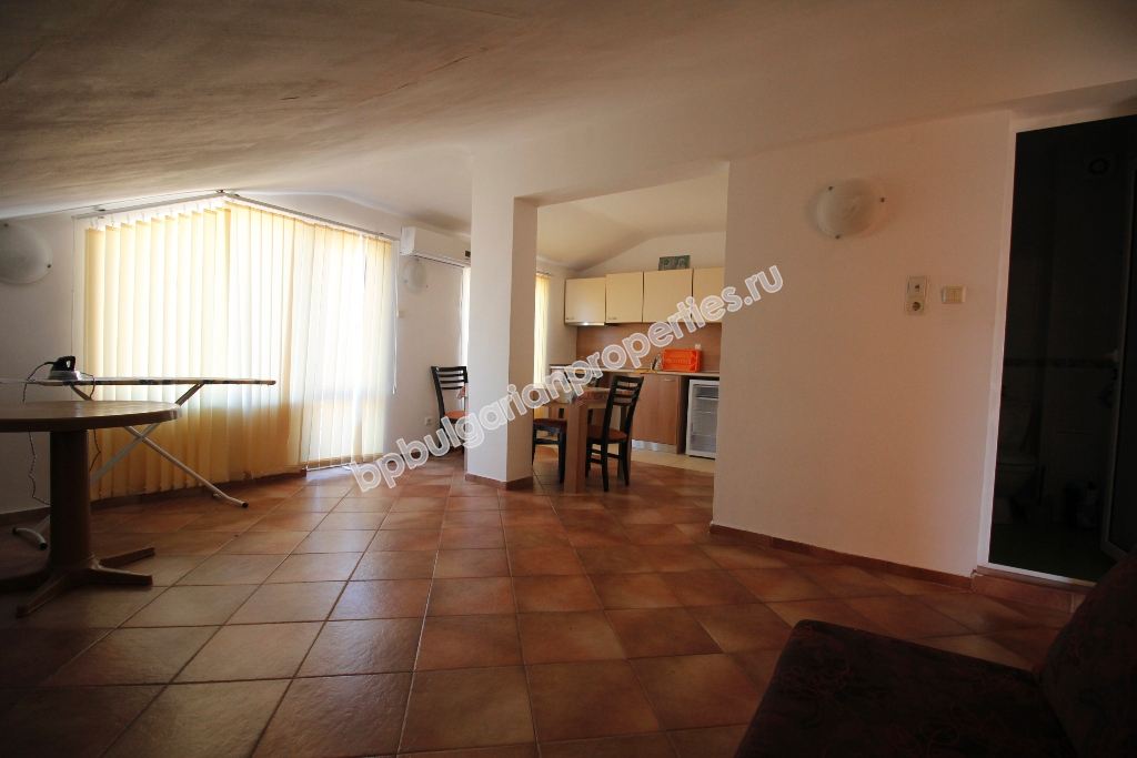 Мебелиран едноспален апартамент за продажба в курорта Слънчев Бряг