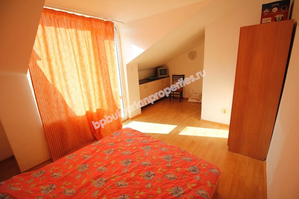 Мебелиран едноспален апартамент за продажба в курорта Слънчев Бряг