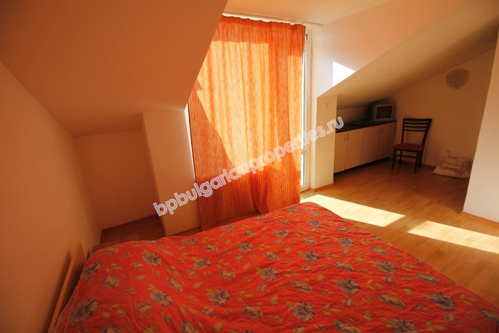 Мебелиран едноспален апартамент за продажба в курорта Слънчев Бряг