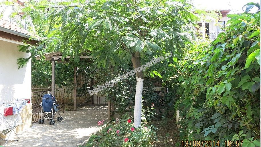 Мебелиран едноспален апартамент за продажба близо до плажа в курорта Слънчев Бряг