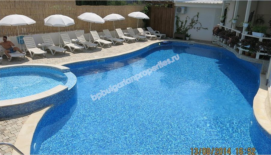 Мебелиран едноспален апартамент за продажба близо до плажа в курорта Слънчев Бряг