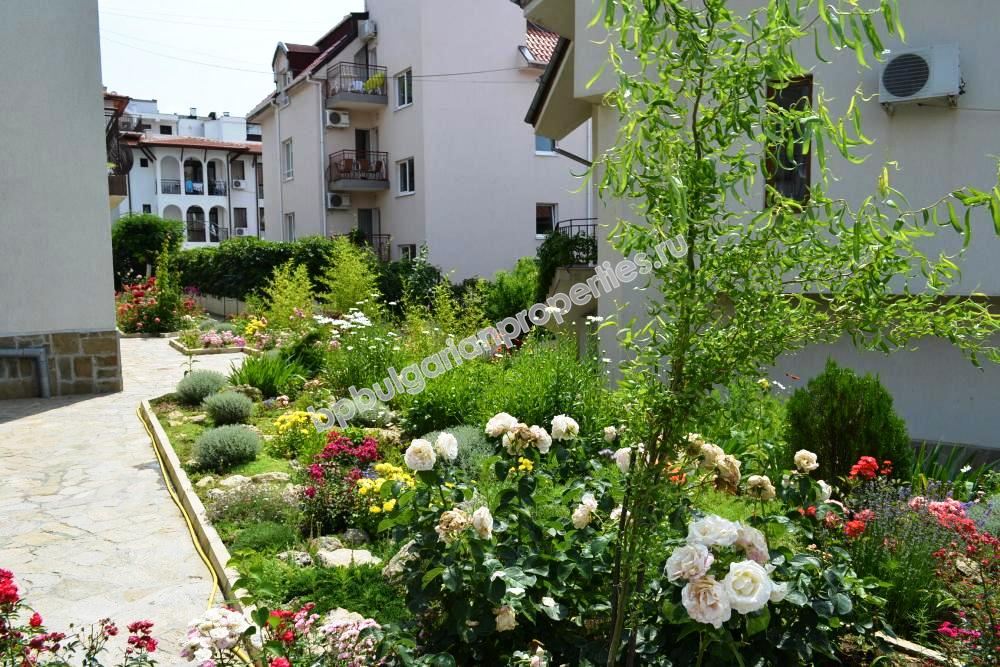 Мебелиран едноспален апартамент за продажба близо до плажа в курорта Слънчев Бряг