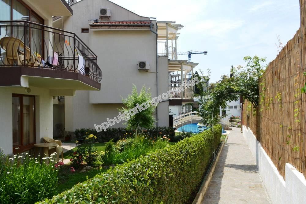 Мебелиран едноспален апартамент за продажба близо до плажа в курорта Слънчев Бряг