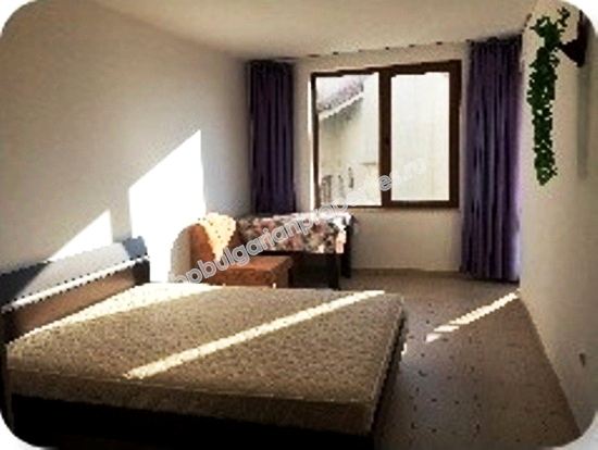 Мебелиран едноспален апартамент за продажба близо до плажа в курорта Слънчев Бряг