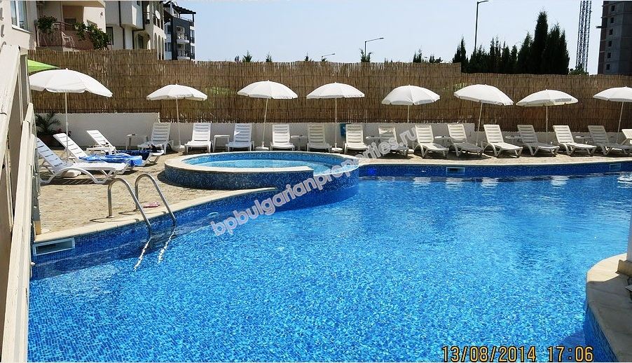 Мебелиран едноспален апартамент за продажба близо до плажа в курорта Слънчев Бряг