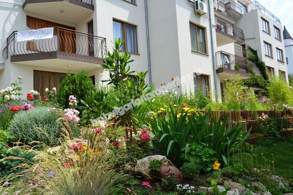 Мебелиран едноспален апартамент за продажба близо до плажа в курорта Слънчев Бряг