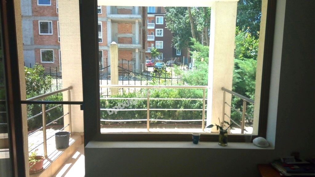 Мебелирано студио за продажба в центъра на курорта Слънчев Бряг