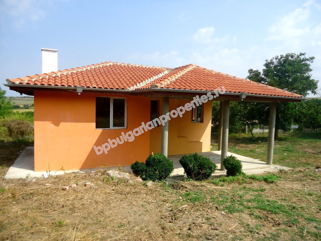 Напълно реновирана двуетажна къща за продажба близо до град Бургас и морето